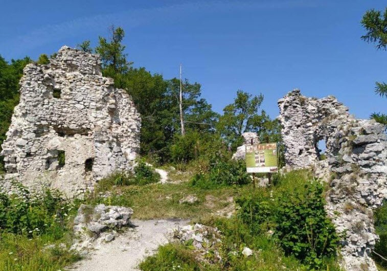 Hrad Drienok, Rybník, Revúca District, Slovakia, Slovakia